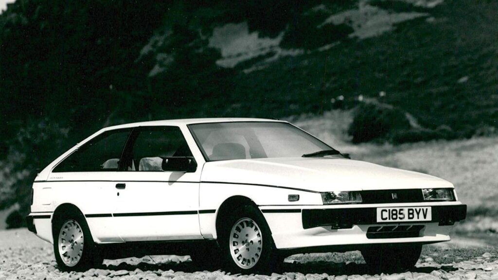 The EVA Supercheap Car Mats are fixed to the floor with special fasteners corresponding to the Holden Piazza (1986 - 1988) and do not move during driving. Also, they cover the maximum floor area in the passenger compartment.